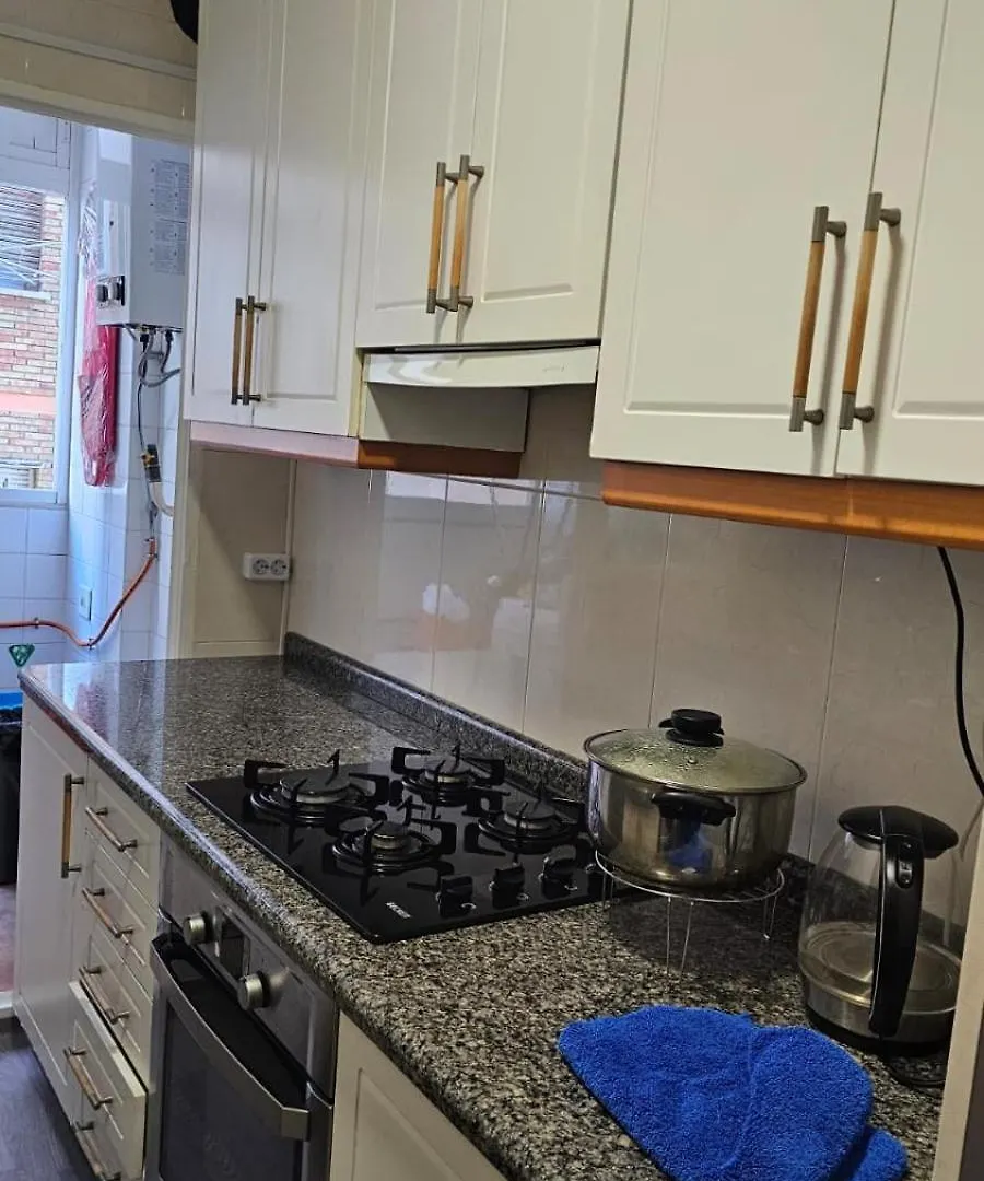 Homestay Habitacion Privada Comoda Centro Malaga Vialia Estacion De Tren Maria Zambrano Y Tambien Cerca A La Playa