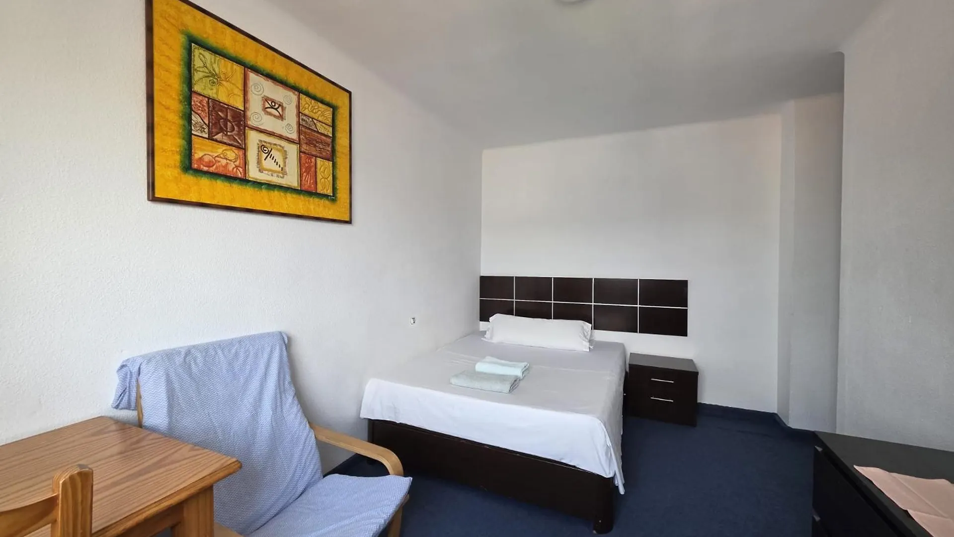 民宿 Habitacion Privada Comoda Centro Malaga Vialia Estacion De Tren Maria Zambrano Y Tambien Cerca A La Playa