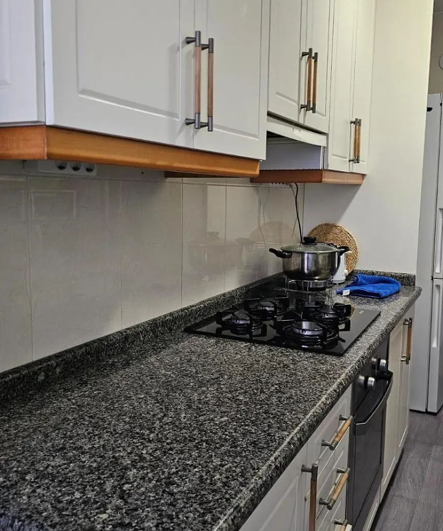 Homestay Habitacion Privada Comoda Centro Malaga Vialia Estacion De Tren Maria Zambrano Y Tambien Cerca A La Playa