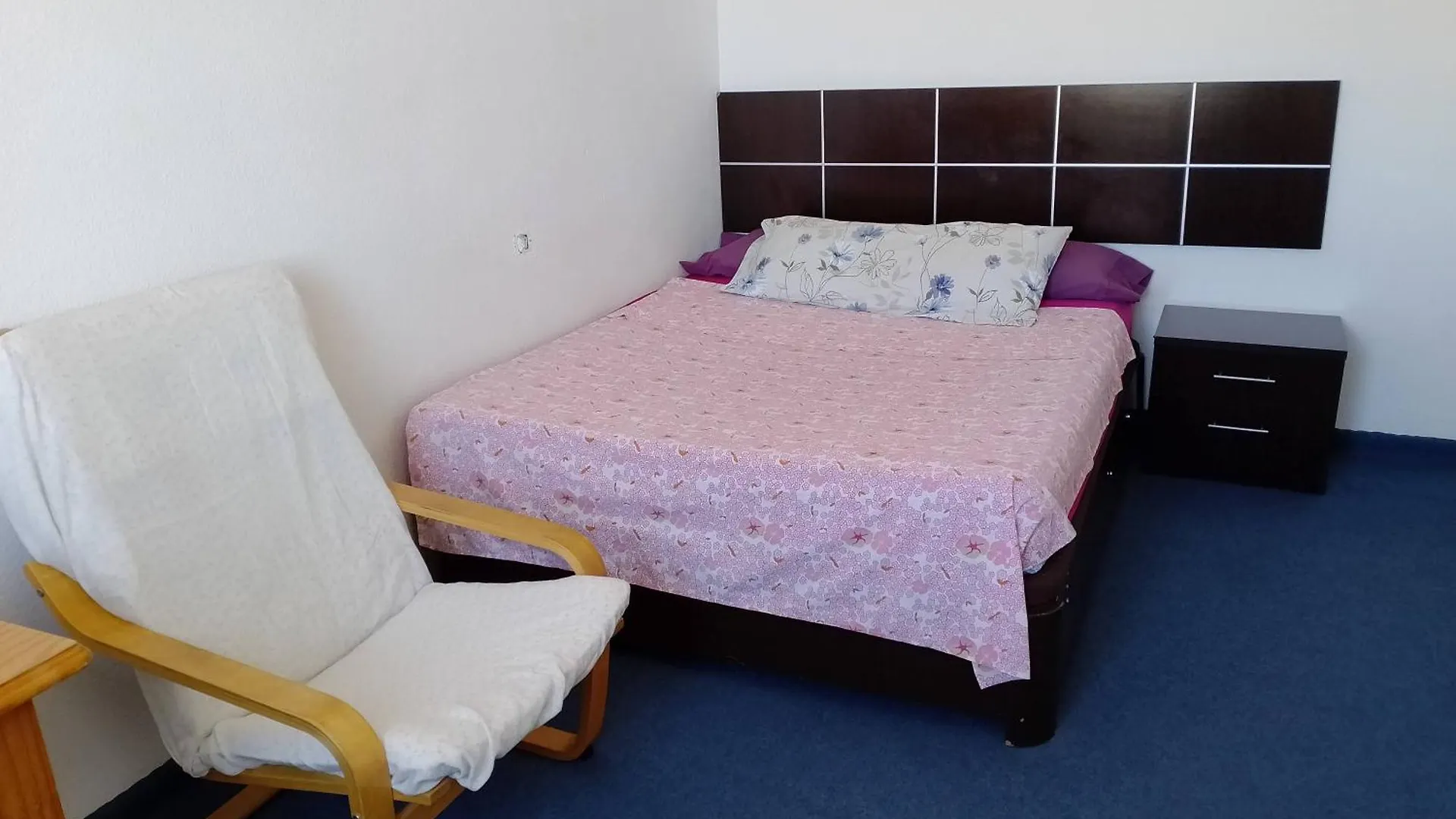 Homestay Habitacion Privada Comoda Centro Malaga Vialia Estacion De Tren Maria Zambrano Y Tambien Cerca A La Playa